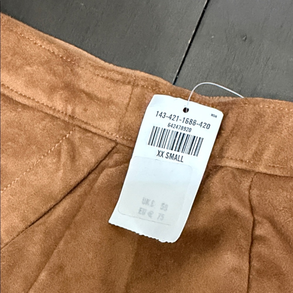 Abercrombie & Fitch Suede Midi Skirt in Camel - Picture 3 of 6